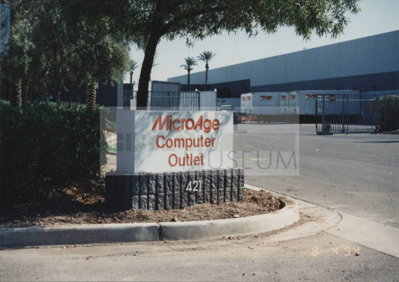 MicroAge Computer Outlet - 421 West Alameda Drive - Tempe, Arizona