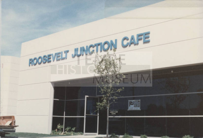 Roosevelt Junction Café - 530 West Alameda Drive - Tempe, Arizona