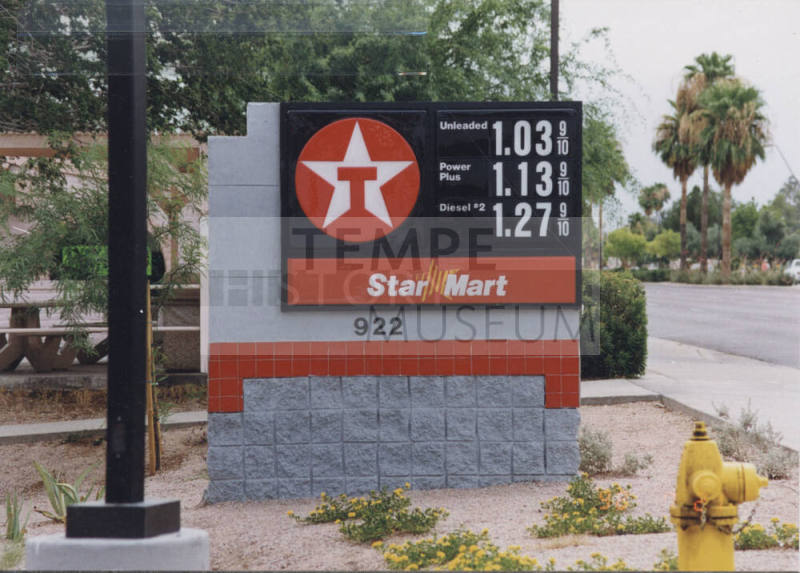 Texaco Star Mart - 922 East Apache Boulevard - Tempe, Arizona