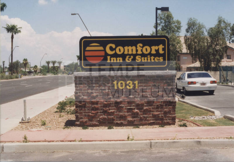 Comfort Inn & Suites - 1031 East Apache Boulevard - Tempe, Arizona