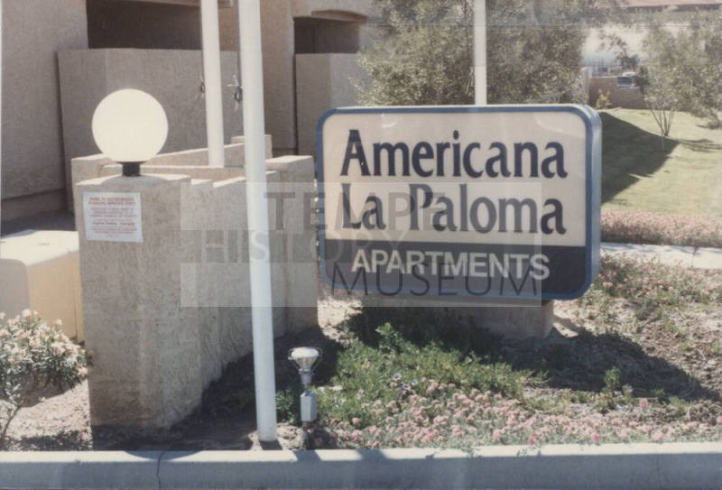 Americana La Paloma Apartments - 1975 East Apache Boulevard - Tempe, Arizona