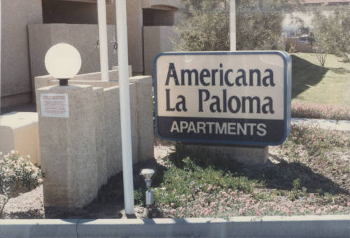 Americana La Paloma Apartments - 1975 East Apache Boulevard - Tempe, Arizona