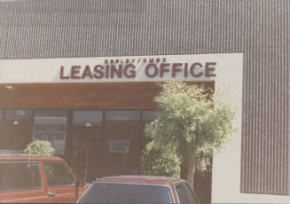 Copley/CMDC Leasing Office - 5006 South Ash Avenue - Tempe, Arizona