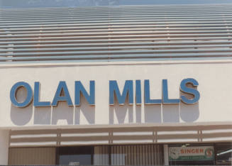 Olan Mills - 1046 East Baseline Road - Tempe, Arizona
