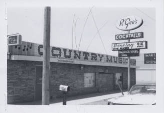 R'Gee's Cocktails - 1825 East Apache Boulevard, Tempe, Arizona