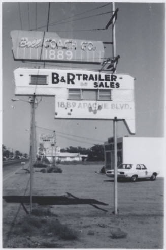 B and R Trailer Sales - 1889 East Apache Boulevard, Tempe, Arizona