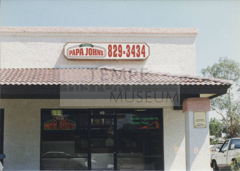 Papa Johns Pizza Restaurant - 524 West Broadway Road, Suite 101 - Tempe, Arizona