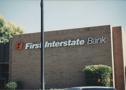 First Interstate Bank of Arizona - 1105 East Broadway Road - Tempe, Arizona