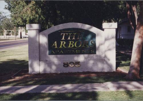 The Arbors Apartments - 805 West Brown Road - Tempe, Arizona
