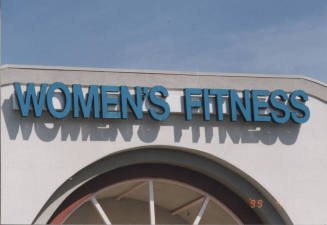Women's Fitness - 975 East Elliot Road - Tempe, Arizona
