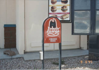Arby's Restaurant - 1392 West Elliot Road - Tempe, Arizona