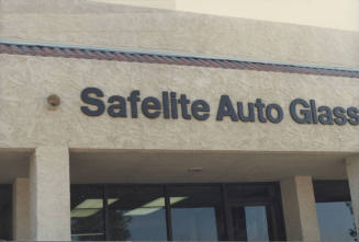 Safelite Auto Glass - 437 West Gemini Drive - Tempe, Arizona