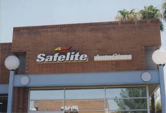 Safelite Auto Glass - 250 West Guadalupe Road - Tempe, Arizona