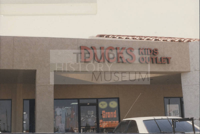 Ducks Kids Outlet - 721 East Guadalupe Road - Tempe, Arizona
