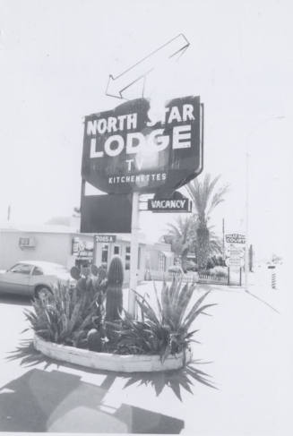 North Star Lodge Motel - 2085 East Apache Boulevard, Tempe, Arizona