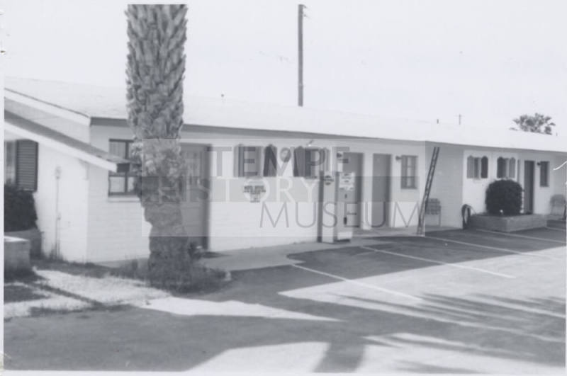 Catilina Motel - 2090 East Apache Boulevard, Tempe, Arizona
