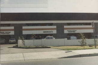 Brewski's Bar and Grill - 5235 South Kyrene Road - Tempe, Arizona