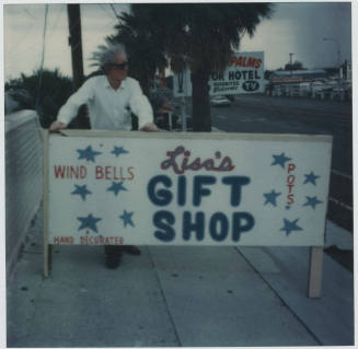 Lisa's Gift Shop - 2144 East Apache Boulevard, Tempe, Arizona