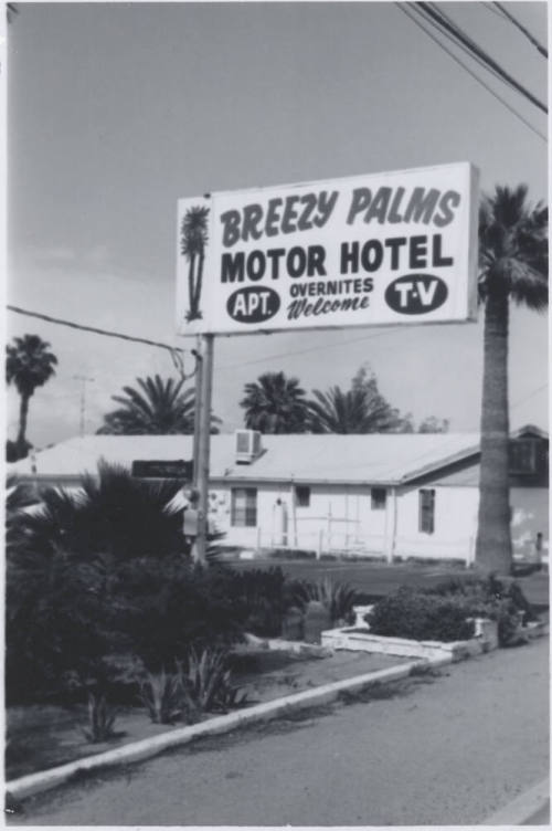 Breezy Palms Motor Haven - 2150 East Apache Boulevard, Tempe, Arizona