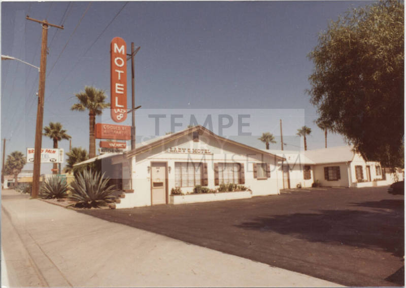 Lazy 8 Motel - 2158 East Apache Boulevard, Tempe, Arizona