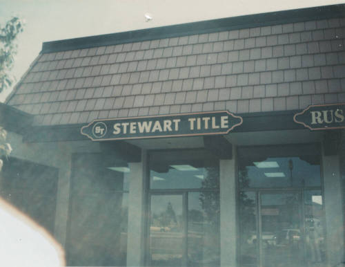 Stewart Title - 5502 South Lakeshore Drive - Tempe, Arizona