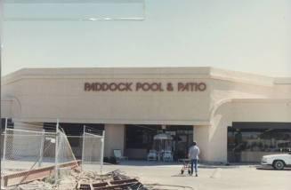 Paddock Pool and Patio - 3143 South McClintock Drive - Tempe, Arizona