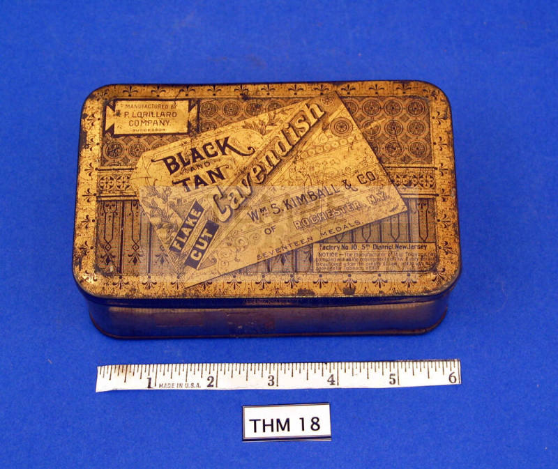 Tin tobacco box