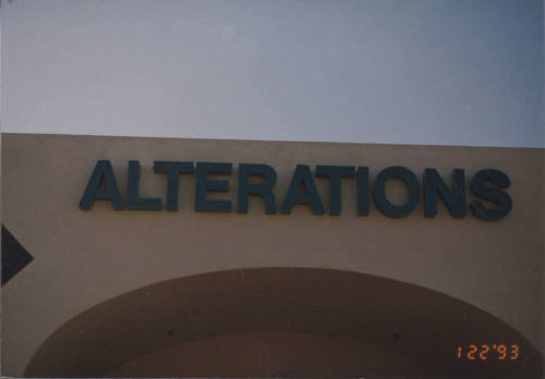 Modiste Alterations - 9020 South McClintock Drive, Tempe, Arizona