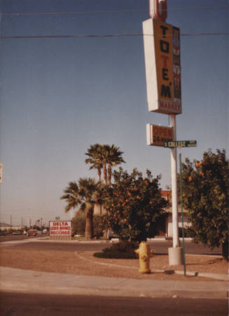 U Totem Market - 228 East Baseline Road, Tempe, Arizona