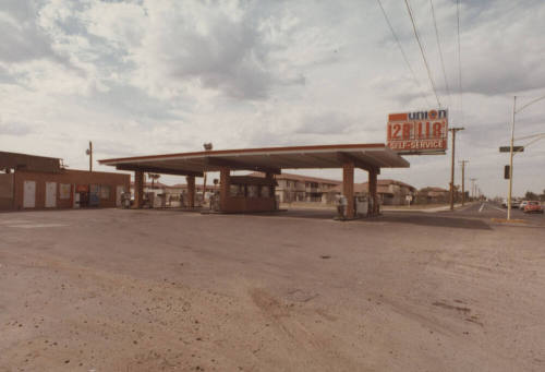 Union Gasoline Station - 425 West Baseline Road, Tempe, Arizona