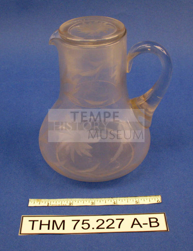 Glass Pitcher and stopper cup