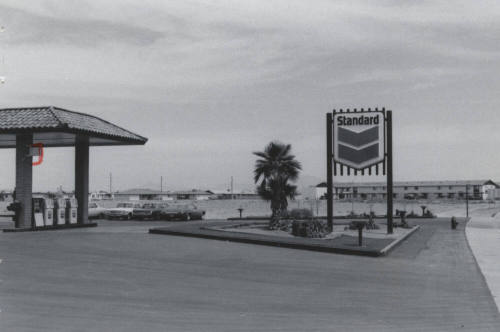 Standard Gasoline Station - 808 East Baseline Road, Tempe, Arizona