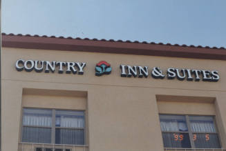 Country Inn & Suites - 808 North Scottsdale Road, Tempe, Arizona
