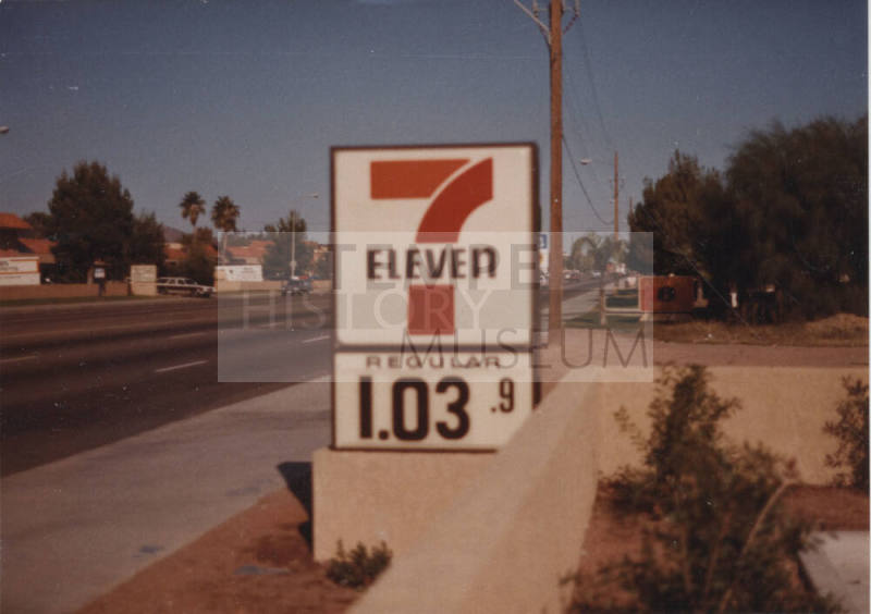 Seven Eleven - 1405  North Scottsdale Road, Tempe, Arizona