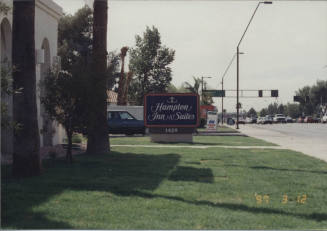 Hampton Inn & Suites - 1429  North Scottsdale Road, Tempe, Arizona