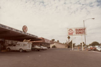 Dunkin Donuts Restaurant - 711 East Broadway Road, Tempe, Arizona