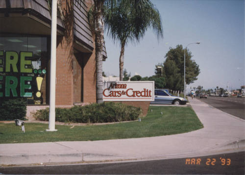 Arizona Cars & Credit  -  2404 North  Scottsdale Road,  Tempe, Arizona