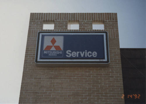 Mitsubishi Motors Service   -  2412 North   Scottsdale Road,  Tempe, Arizona
