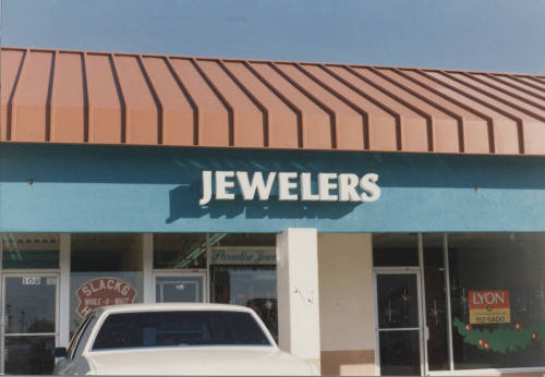 Paradise Jewelers   - 105  East  Southern Avenue, Tempe, Arizona