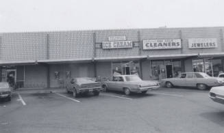 Colonial Ice Cream Store - 915 East Broadway Road, Tempe, Arizona