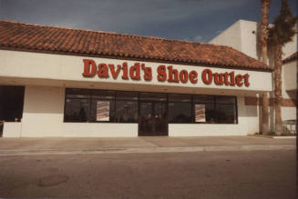 David's Shoe Outlet   -  1706  East Southern Avenue,  Tempe, Arizona