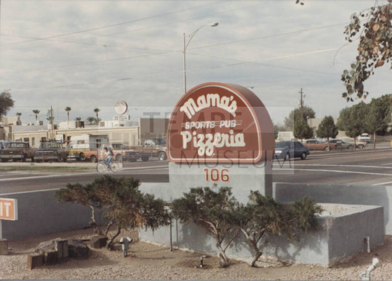 Mama's Pizzeria - 106 East University Drive, Tempe, AZ.