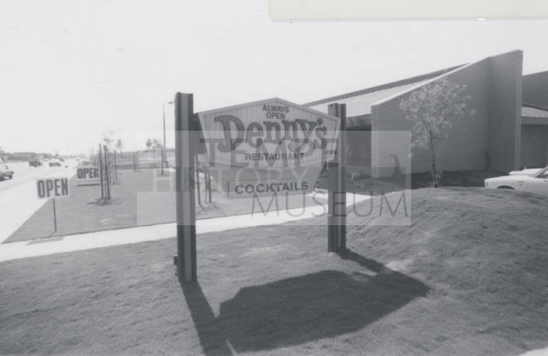 Denny's Restaurant - 1343 West Broadway Road, Tempe, Arizona