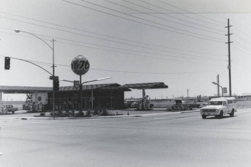 Broadway Union Gasoline Station - 1349 West Broadway Road, Tempe, Arizona