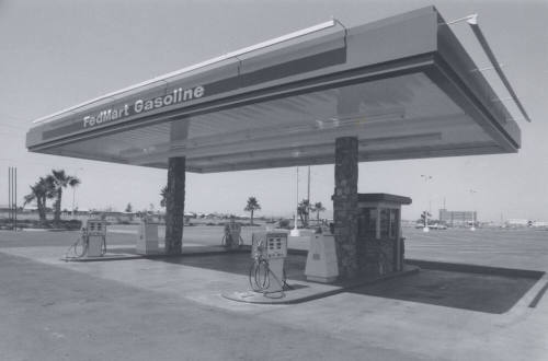 Fedmart Gasoline Station - 1740 East Broadway Road, Tempe, Arizona
