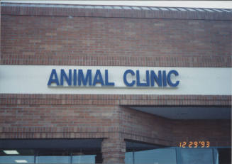 Pecan Grove Animal Clinic - 655 West Warner Road, Tempe, AZ.