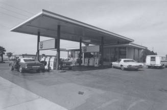 Chevron Gasoline Station - 1808 East Broadway Road, Tempe, Arizona