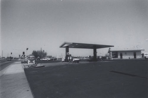 Rodriquez and Son Gulf Gasoline Station - 2210 East Broadway Road, Tempe, Arizona