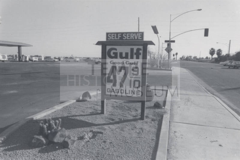 Rodriques and Son Gulf Gasoline Station - 2210 East Broadway Road, Tempe, Arizon
