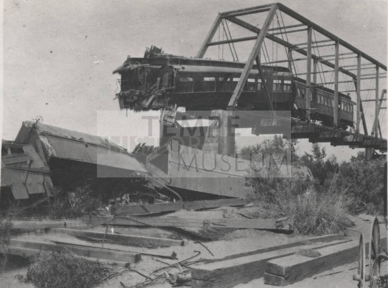 OS-145   Wreck of Maricopa and Phoenix Railroad train and bridge